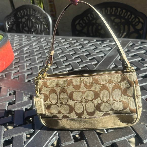Coach Purse - Picture 1 of 3